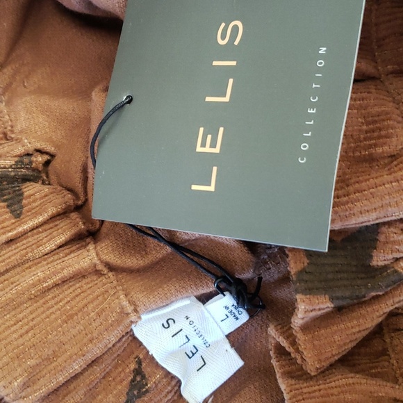 Le Lis Short - Picture 6 of 7